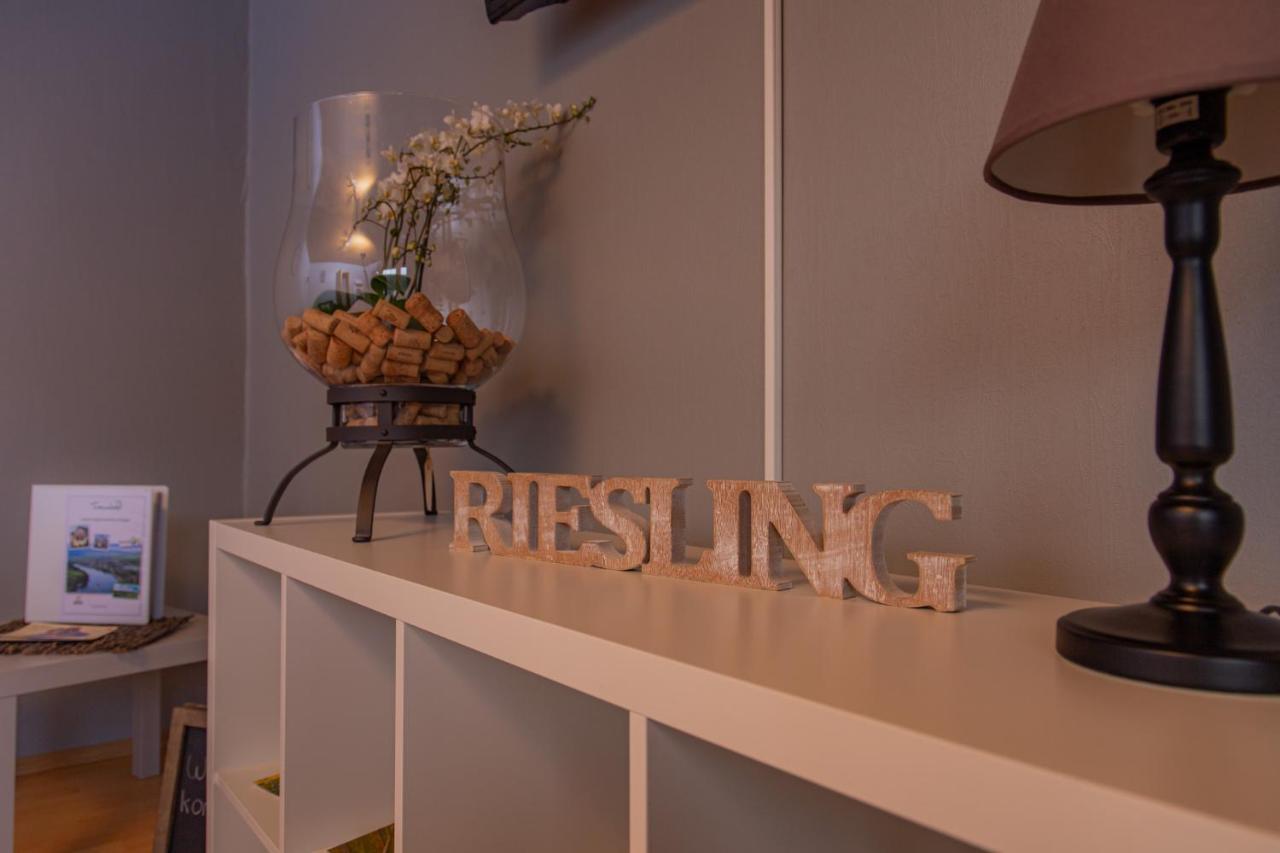 Ferienwohnung Weingut Kdm 크로프 외부 사진
